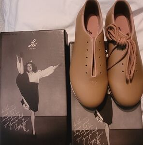 Leo Women's Jazz Tap Shoes - Tan Size 4.5 M *NIB*